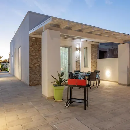 فيلة Sogno D'estate مارينا دي مانكافيسا